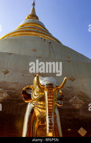 Wat Phra Singh, Wat Phra Singh Woramahaviharn - die Hauptattraktion der Anlage im Jahre 1345 errichtet wurde, um die Phra Buddha Singh Statue zu Haus und es ist Stockfoto