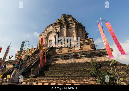 Wat Chedi Luang' Tempel des großen Stupa" ist ein buddhistischer Tempel in der Altstadt von Chiang Mai. König Saen Muang Ma begann mit dem Bau der Phra Chedi Luan Stockfoto