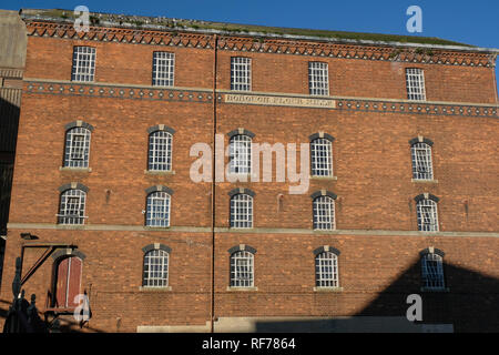 Heruntergekommenen Stadtteil Mühlen in Tewkesbury in Gloucestershire, Süd-West-England Stockfoto