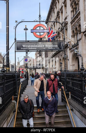 Westminster U-Bahnhof Eingang in London, Großbritannien Stockfoto