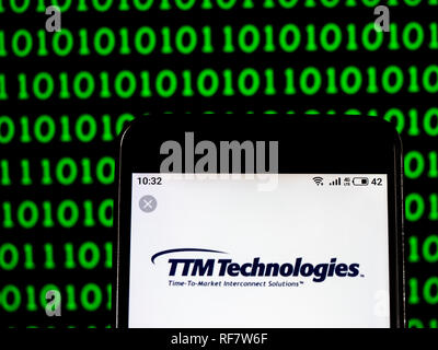 TTM Technologies Company Logo auf dem Smartphone angezeigt Stockfoto