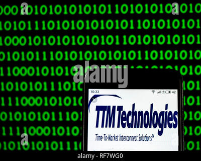 TTM Technologies Company Logo auf dem Smartphone angezeigt Stockfoto