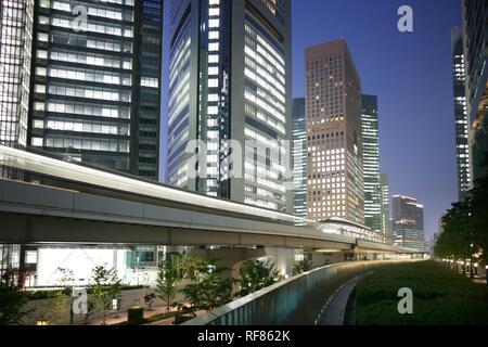 JPN, Japan, Tokio: Stadtzentrum, Shimbashi entfernt. Shiodome station Stockfoto