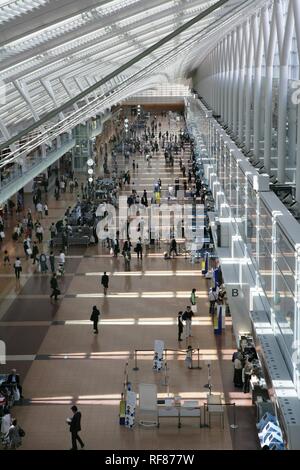 Haneda Airport. Terminal 2 Abflug- und Check-in-Halle, Tokio, Japan, Asien Stockfoto