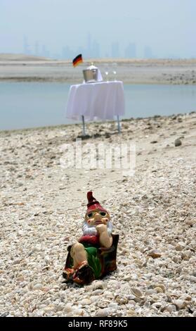 "Deutschland Insel, "eine der künstlichen Inseln auf einer künstlichen Welt Karte vor der Küste von Dubai; jeder ist zur Veräußerung verfügbar in Stockfoto