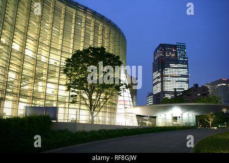 National Art Center Tokyo mit Midtown Gebäude rechts, Roppongi, Tokyo, Japan, Asien Stockfoto