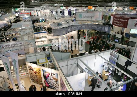 Medica 2007, der weltweit größten Fachmesse für medizinische Geräte und Technologien, Düsseldorf, Nordrhein-Westfalen Stockfoto