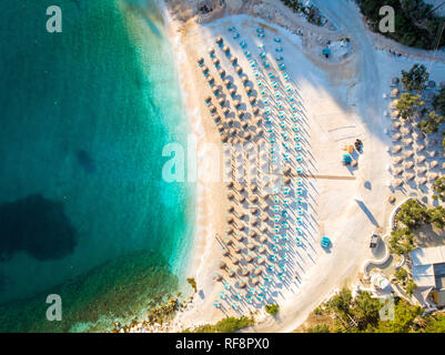 Die Schönheit des Marmors Beach, dem berühmten Strand in Thassos, Griechenland Stockfoto