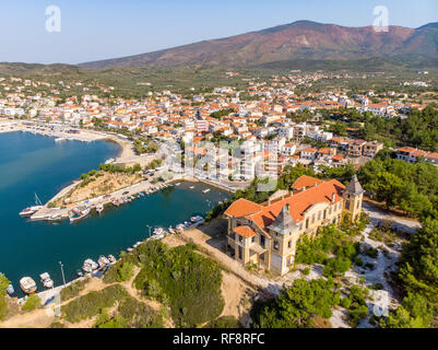 Die alte Burg in Limenaria, Thasos, jetzt verlassen ist eine der wichtigsten touristischen Attraktionen Stockfoto