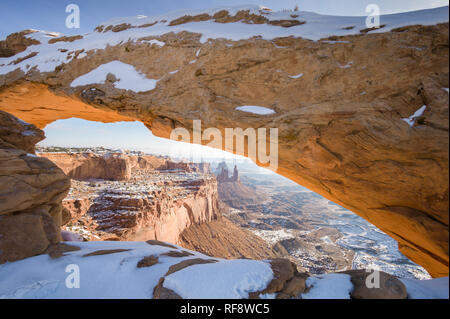 Winter ist eine große Zeit, Insel im Himmel, Canyonlands National Park, Utah, wenn der Park ist weniger überlaufen und bedeckt mit Schnee zu besuchen Stockfoto