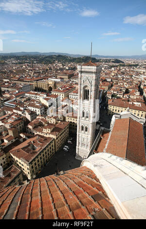 Campanile di Giotto in Florenz von oben Stockfoto