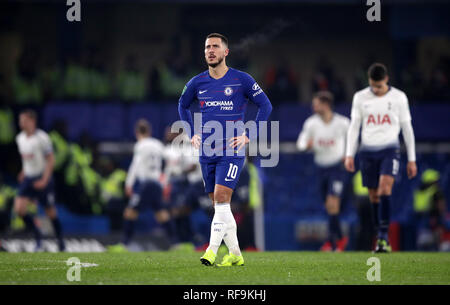 Chelsea's Eden Hazard reagiert, nachdem Tottenham ihr erstes Tor während der carabao Cup Halbfinale, rückspiel Match an der Stamford Bridge, London. Stockfoto