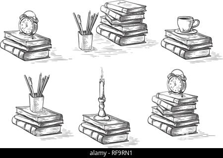Hand gezeichnete Skizze Stapel Bücher Set Clock pen und Kerze auf weißem Hintergrund Vektor-illustration isoliert. Stock Vektor