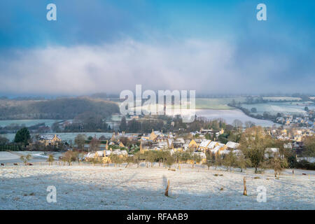 Chipping Campden im Schnee im Januar. Chipping Campden, Cotswolds, Gloucestershire, England Stockfoto