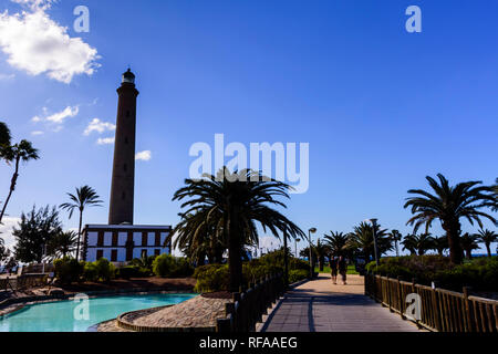 Leuchtturm von Maspalomas gegen den blauen Himmel Stockfoto