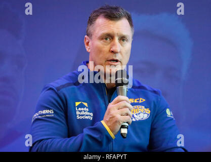 Das Stadion Old Trafford, Manchester, UK. 24. Januar 2019. Betfred Super League 2019 Offizielle Saison starten - David Furner Haupttrainer von Leeds Rhinos. Credit: Touchlinepics/Alamy leben Nachrichten Stockfoto