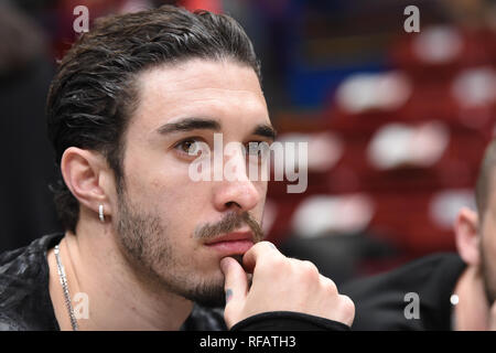 Foto Claudio Grassi/LaPresse 24 Maggio 2005 2019 Assago (MI) Italia sport Warenkorb AX Armani Exchange Olimpia Milano vs Zalgiris Kaunas - Turkish Airlines Eurolega 2018/2019 - Mediolanum Forum. Nella Foto: Sime Vrsaljko Foto Claudio Grassi/LaPresse Januar 24, 2019 Assago (MI) Italien sport Warenkorb AX Armani Exchange Olimpia Mailand vs Zalgiris Kaunas - Turkish Airlines EuroLeague 2018/2019 - Mediolanum Forum. Im Bild: Sime Vrsaljko Stockfoto