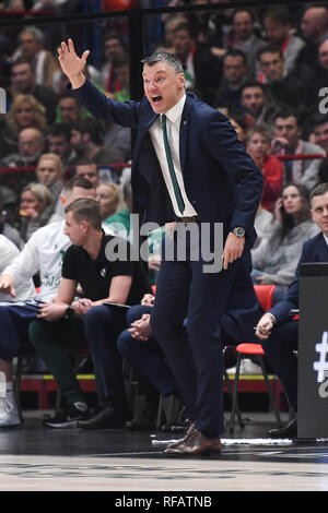 Foto Claudio Grassi/LaPresse 24 Maggio 2005 2019 Assago (MI) Italia sport Warenkorb AX Armani Exchange Olimpia Milano vs Zalgiris Kaunas - Turkish Airlines Eurolega 2018/2019 - Mediolanum Forum. Nella Foto: Sarunas Jasikevicius (Trainer Zalgiris Kaunas) Foto Claudio Grassi/LaPresse Januar 24, 2019 Assago (MI) Italien sport Warenkorb AX Armani Exchange Olimpia Mailand vs Zalgiris Kaunas - Turkish Airlines EuroLeague 2018/2019 - Mediolanum Forum. Im Bild: Sarunas Jasikevicius (Trainer Zalgiris Kaunas) Stockfoto