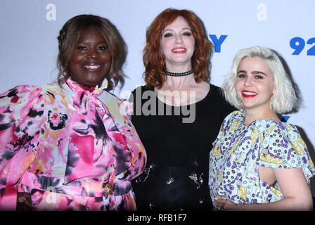 New York, USA. 24. Januar, 2019. Januar 24, 2019 Retta, Christina Hendricks, Mae Whitman bei 92 Y über die neue Staffel der NBC-Serie gute Mädchen in New York Januar 24, 2019 Credit: RW/Mediapunch Credit: MediaPunch Inc/Alamy Leben Nachrichten zu sprechen Stockfoto