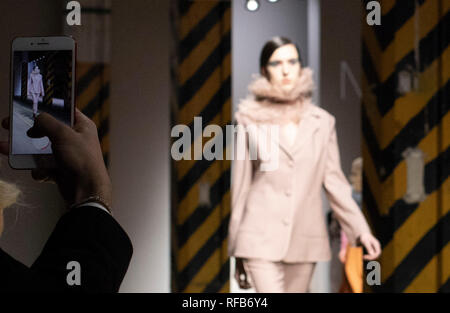 Foto Carlo Lannutti/LaPresse 25-01 - 2019 Roma, Italia Moda. Altaroma Maggio 2005 2019. Sfilate Pratibus Bezirk viale Angelico, 52 Nella Foto: Morfosis Stockfoto