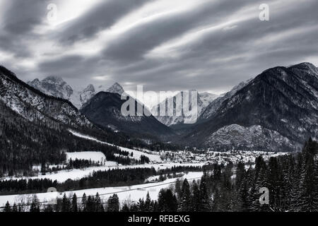 Dovje im Winter, Kranska Gora Nationalpark Triglav, Julische Alpen, Gorenjska, Slowenien Stockfoto