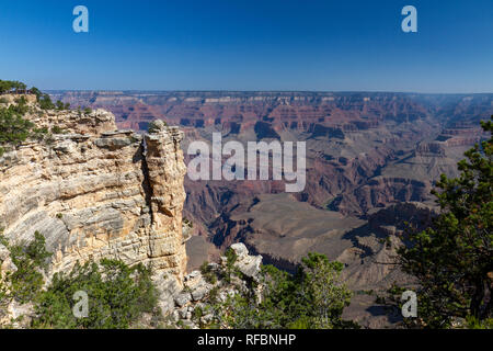 Mather Point und dem Grand Canyon South Rim, Grand Canyon National Park, Arizona, United States. Stockfoto