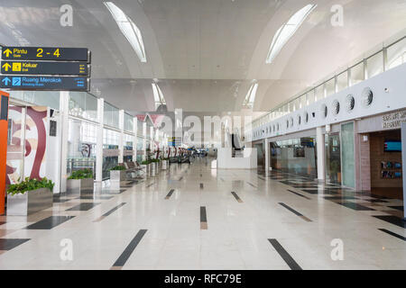 Medan, Indonesien - Januar 2019: Der internationale Flughafen Kualanamu Architektur in Medan, Nordsumatra, Indonesien. Stockfoto