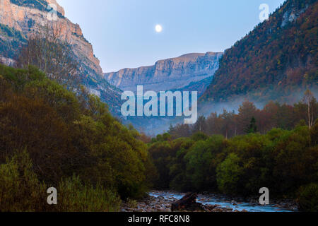 Nationalpark Ordesa und Monte Perdido. Herbstsaison. Pyrenäen von Huesca. Spanien Stockfoto