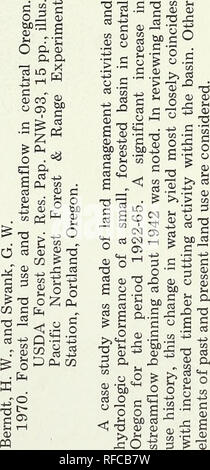 . Wald Landnutzung und Fliessgewässer in zentralen Oregon. Die Wälder und die Forstwirtschaft Oregon Ochoco Nebenfluss-wasserscheide Mehrere verwenden; Management von Wassereinzugsgebieten Oregon Ochoco Nebenfluss-wasserscheide; Stream Messungen Oregon Ochoco Nebenfluss-wasserscheide. . Bitte beachten Sie, dass diese Bilder sind von der gescannten Seite Bilder, die digital für die Lesbarkeit verbessert haben mögen - Färbung und Aussehen dieser Abbildungen können nicht perfekt dem Original ähneln. extrahiert. Berndt, H.; Swank, G. W. Portland, OR. : Pacific Northwest Wald und Experiment Station, Forest Service, US, Abt. Landwirtschaft Stockfoto