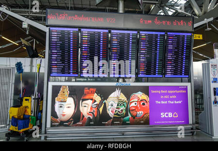 Bangkok, Thailand - Dec 24, 2018. Elektronische Abflüge und Ankünfte in Don Muang Airport (DMK) in Bangkok, Thailand. Stockfoto