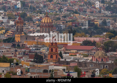 Barocke Kuppel der Kirche von der Unbefleckten Empfängnis (Iglesia de la Inmaculada Concepción, Las Monjas und anderen Kirchen San Miguel de Allende, ce Stockfoto