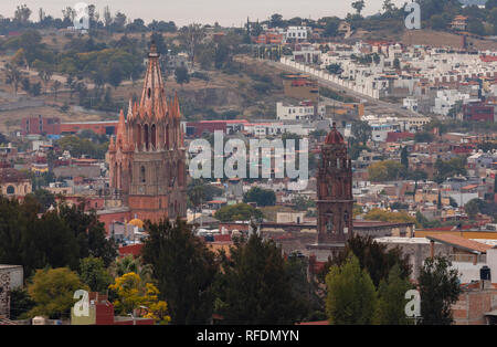 Parroquia de San Miguel Arcángel, die Pfarrkirche von San Miguel de Allende, Mexiko. Stockfoto