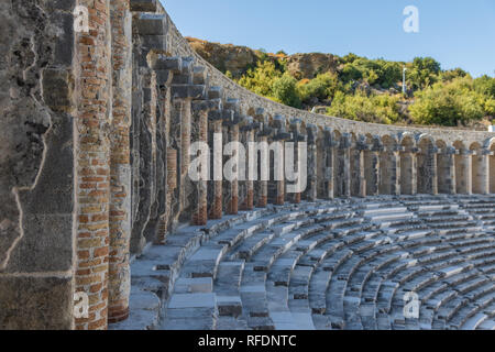 Aspendos, Türkei - Anzeige eines der am besten erhaltenen römischen Theater der Welt, Aspendos ist eine wichtige Touristenattraktion in der Türkei Stockfoto