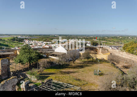 Castro Marim, Portugal, Interieur der mittelalterlichen Burg von Castro Marim, Algarve, Portugal. Stockfoto