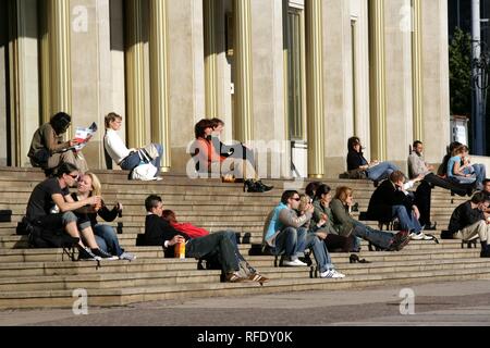 Vor dem Opernhaus am Augustus Square. Eingang, Treppe, Leipzig, Sachsen, Deutschland Stockfoto