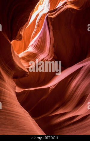 Slickrock Formationen im Lower Antelope Canyon Navajo Indianerreservat, Arizona USA Stockfoto