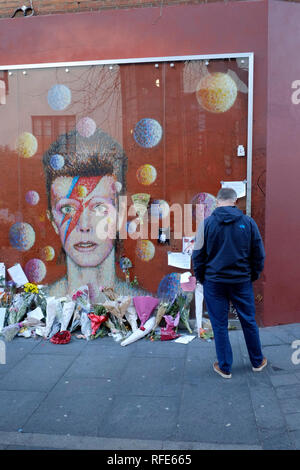 David Bowie Wandbild in Brixton, London Stockfoto