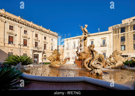 Detail des Brunnens von Diana. Syrakus Sizilien Italien Ortygia. Stockfoto