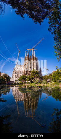 In Arbeit an der Kirche Sagrada Familia, Antoni Gaudis berühmtesten Arbeiten, immer noch im Bau und soll 2026 abgeschlossen werden Stockfoto