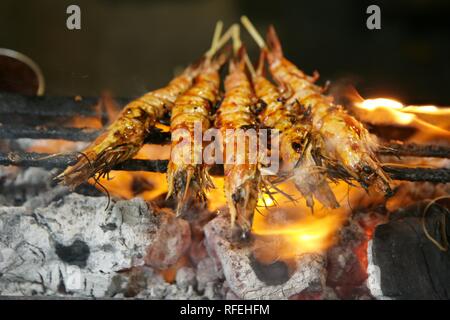 Swp, Singapur: Lau Pa Sat, Alter Markt, Food Center. Central Business District, Robinson. Nächtliche open air Satay Grill Stockfoto