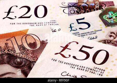 Bank von England £ 5, £ 10, £ 20 und £ 50 Banknoten Stockfoto