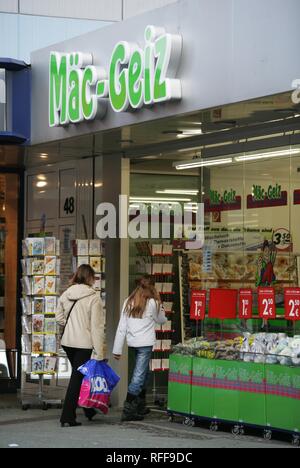 DEU, Deutschland, Bottrop: shop Discounter Maec-Geiz Stockfoto