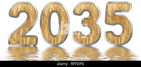 Inschrift 2035, spiegelt sich auf der Wasseroberfläche, auf Weiß, 3D-Render isoliert Stockfoto