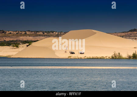 Rote Sanddünen von Mui Ne, Vietnam Stockfoto