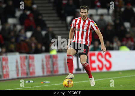 SUNDERLAND, Großbritannien, 22. Januar Adam Matthews von Sunderland in Aktion während der Checkatrade Trophy Viertelfinale Match zwischen Sunderland und Manchester City unter 23 s im Stadion des Lichts, Sunderland am Dienstag, den 22. Januar 2019. (Credit: Mark Fletcher | MI Nachrichten & Sport Ltd) © MI Nachrichten & Sport Ltd. Stockfoto