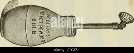 . Die Geo. A. von Weber Firma samen Katalog. Baumschulen Rhode Island Newport Kataloge; Blumen Samen Samen Kataloge Kataloge; Gemüse; Früchte; Pflanzen, Zierpflanzen Kataloge Kataloge; landwirtschaftliche Arbeitsgeräte Kataloge. Die Geo. A. Weaver's Co. Katalog von Saatgut und Werkzeugen, Newport. R.I.' â'â&lt; führt für die Verteilung von Insecti - cides auf Pflanzen und Bäume, LIEFERUNGEN UND GARTENBAU UND BLUMENHANDEL'. Faltenbälge. Faltenbalg, zum Verdampfen. Elektrische Insekt Kammerjäger. Eureka und Perfektion Fumigator. Die Standard Paris Green Duster. Scollay s Insekt Powder Puff. Whitmans Brunnen Stockfoto