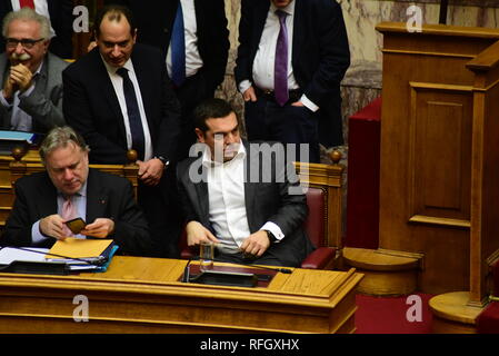 Athen, Griechenland. 25 Jan, 2019. Der griechische Premierminister Alexis Tsipras, während der Sitzung des Griechischen Parlaments. Credit: Dimitrios Karvountzis/Pacific Press/Alamy leben Nachrichten Stockfoto