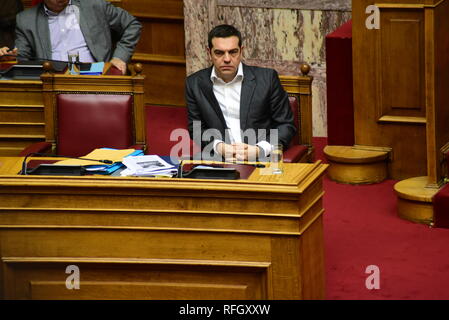 Athen, Griechenland. 25 Jan, 2019. Der griechische Premierminister Alexis Tsipras, während der Sitzung des Griechischen Parlaments. Credit: Dimitrios Karvountzis/Pacific Press/Alamy leben Nachrichten Stockfoto