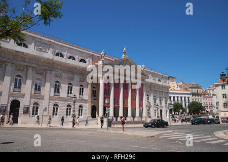 Die Dona Maria II National Theater, Praça Dom Pedro IV, Lissabon, Portugal. Stockfoto