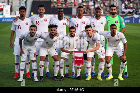 25. Januar 2019, Zayed Sports City Stadium, Abu Dhabi, Vereinigte Arabische Emirate; AFC Asian Cup Fußball Viertelfinale, Südkorea gegen Katar, Katar team Line-up Stockfoto